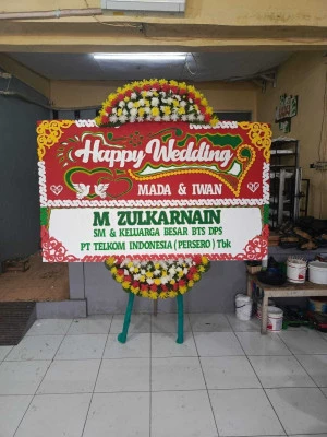 Papan Bunga di Paninggilan Utara